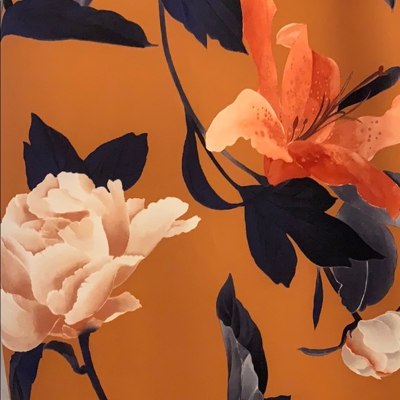 Golden floral midi dress - Picture 6 of 7